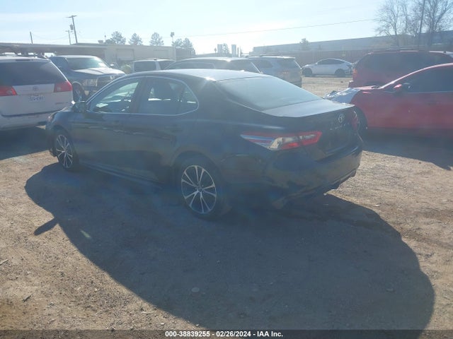 Toyota CAMRY SE 2018 4T1B11HK7JU573341 Image 3