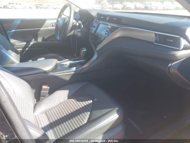 Toyota CAMRY SE 2018 4T1B11HK7JU573341 Image 5