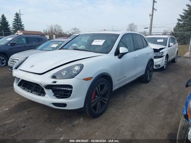 2012 PORSCHE CAYENNE WP1AC2A25CLA84695 Photo 1
