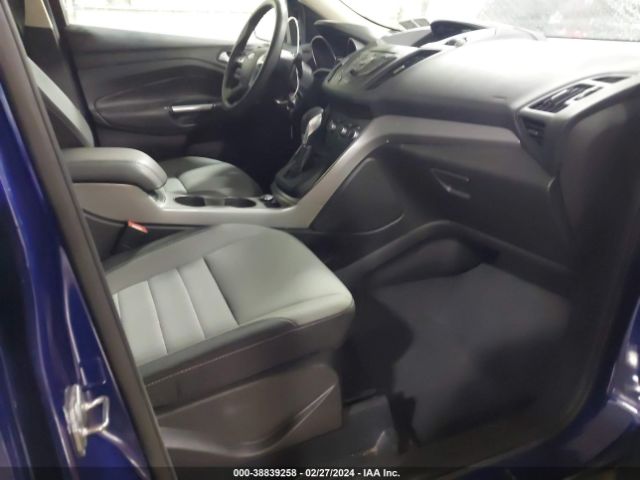 1FMCU9GX0FUB26820 Ford ESCAPE SE