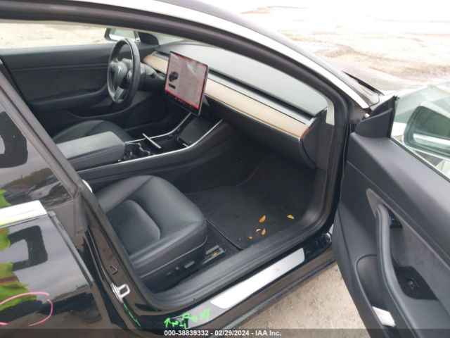 5YJ3E1EA5JF171268 Tesla Model 3 Long Range/mid Range