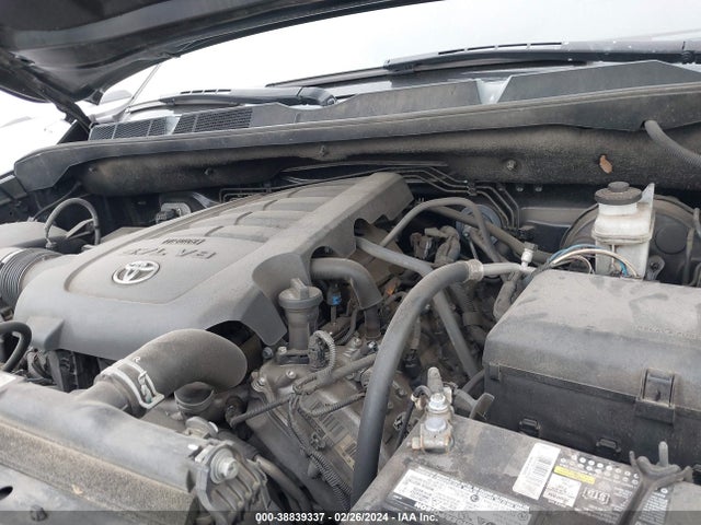 Toyota Tundra Crewmax Sr5 2018 5TFDY5F17JX697229 Image 10