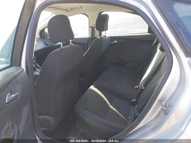 Ford FOCUS SE 2015 1FADP3K29FL350947 Image 8