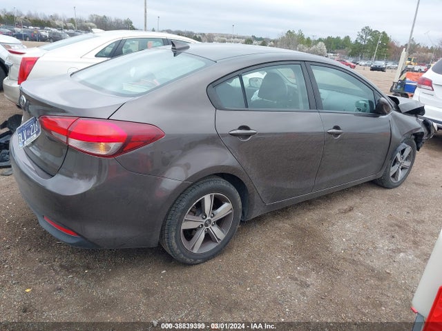KIA FORTE LX 2018 3KPFL4A73JE170897 Image 4
