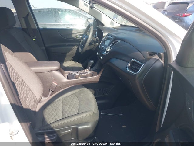 Chevrolet EQUINOX LT 2019 2GNAXKEV4K6112057 Image 5
