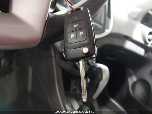 Chevrolet Sonic Ls Auto 2017 1G1JB5SG5H4158322 Image 11
