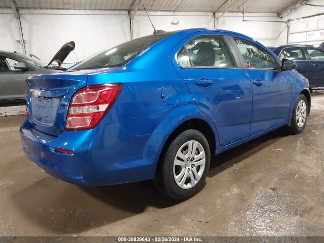 Chevrolet Sonic Ls Auto 2017 1G1JB5SG5H4158322 Image 4