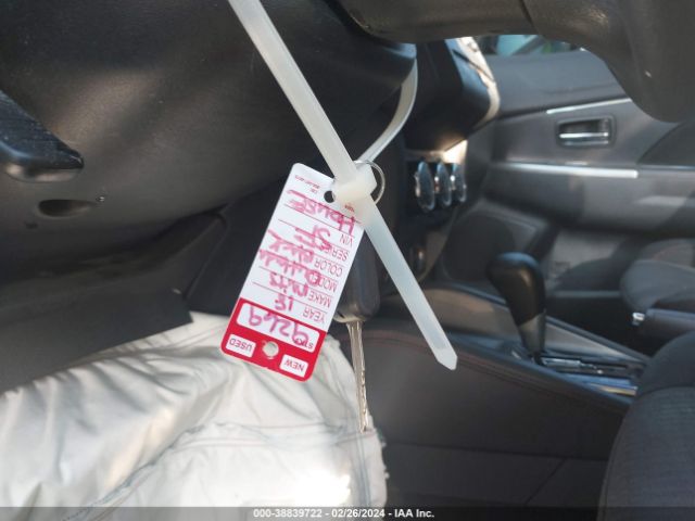 JA4AP3AU8JZ011077 Mitsubishi Outlander Sport 2.0 Es