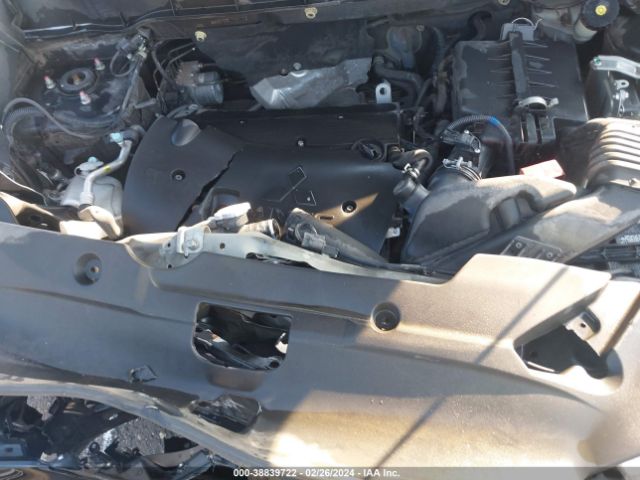 JA4AP3AU8JZ011077 Mitsubishi Outlander Sport 2.0 Es
