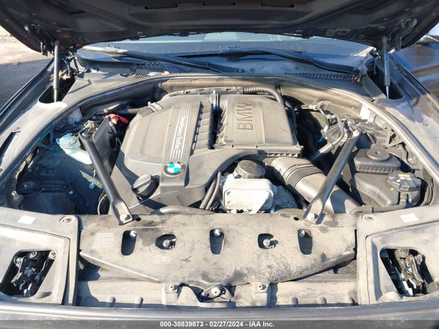 BMW 535i Xdrive 2016 WBA5B3C53GG258634 Image 10
