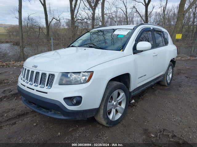 Jeep Compass Latitude 2016 1C4NJCEA1GD614998 Image 2