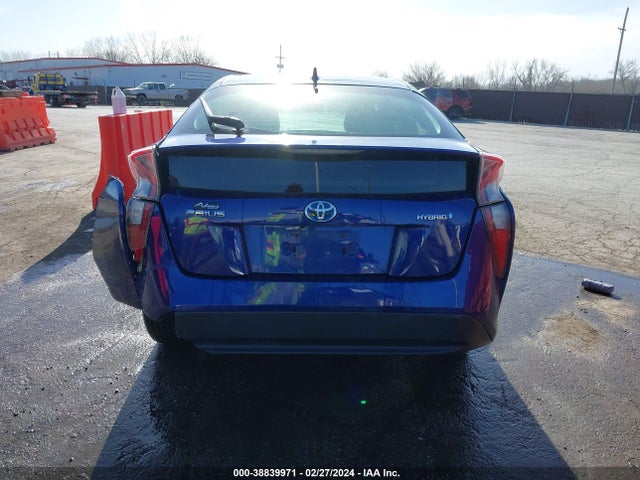 Toyota Prius Two 2016 JTDKBRFU2G3508898 Image 16