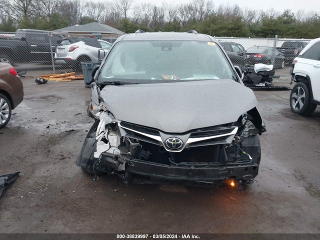 Toyota Sienna Xle 8 Passenger 2018 5TDYZ3DCXJS958012 Image 13