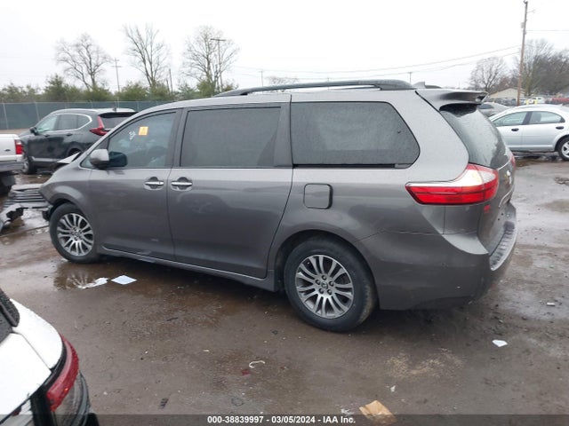 Toyota Sienna Xle 8 Passenger 2018 5TDYZ3DCXJS958012 Image 15