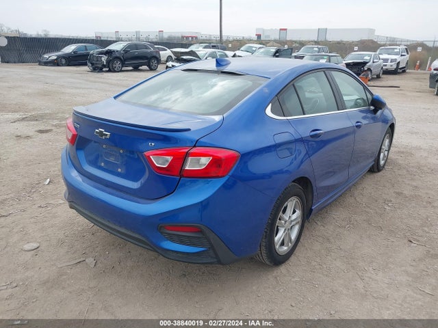 Chevrolet Cruze Lt Auto 2018 1G1BE5SMXJ7111700 Image 4