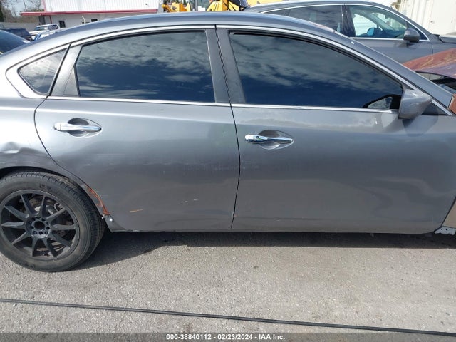 Nissan Altima 2.5 S 2015 1N4AL3AP1FC289752 Image 14