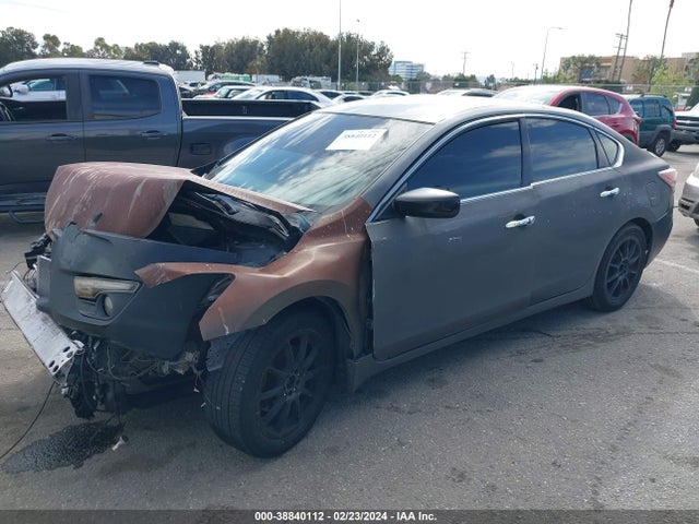 Nissan Altima 2.5 S 2015 1N4AL3AP1FC289752 Image 2