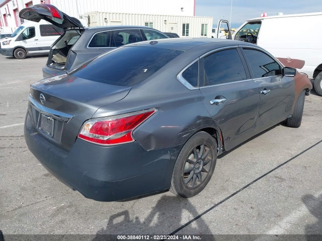 Nissan Altima 2.5 S 2015 1N4AL3AP1FC289752 Image 4