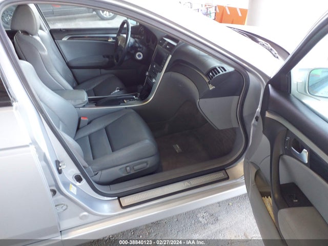 2005 ACURA TL VIN: 19UUA66205A073852