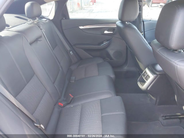 Chevrolet IMPALA 1LT 2018 2G1105SA2J9164521 Image 8