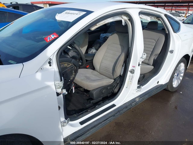 Ford Fusion Hybrid S 2016 3FA6P0UU2GR208304 Image 6