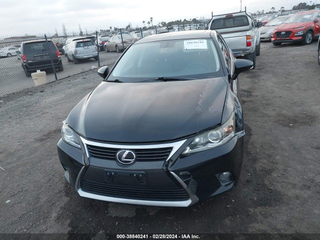 JTHKD5BH1F2241929 Lexus CT 200H