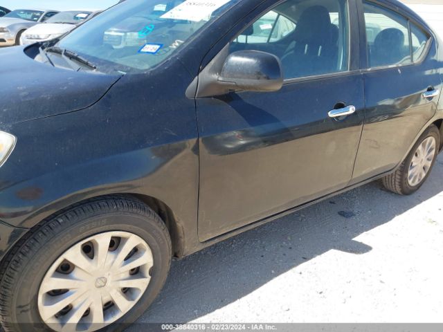 3N1CN7AP0EL830865 Nissan Versa 1.6 Sv