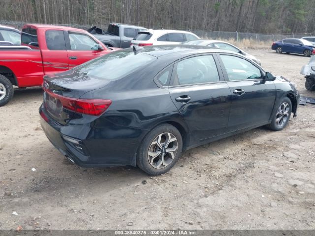 3KPF24ADXME291035 KIA Forte Lxs