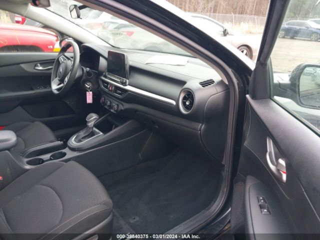 3KPF24ADXME291035 KIA Forte Lxs