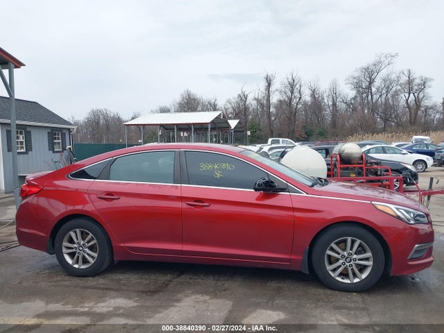 Hyundai SONATA SE 2015 5NPE24AFXFH223992 Image 14