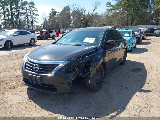 Nissan Altima 2.5 S 2015 1N4AL3AP7FN305330 Image 2