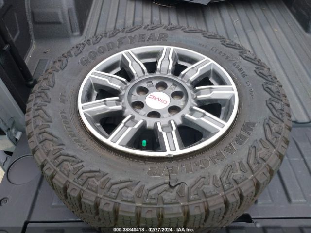 3GTUUEE80RG171812 GMC Sierra 1500 4wd  Short Box At4