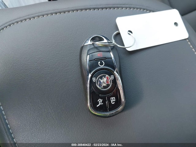 5GAEVAKW8PJ159160 Buick Enclave Essence Awd