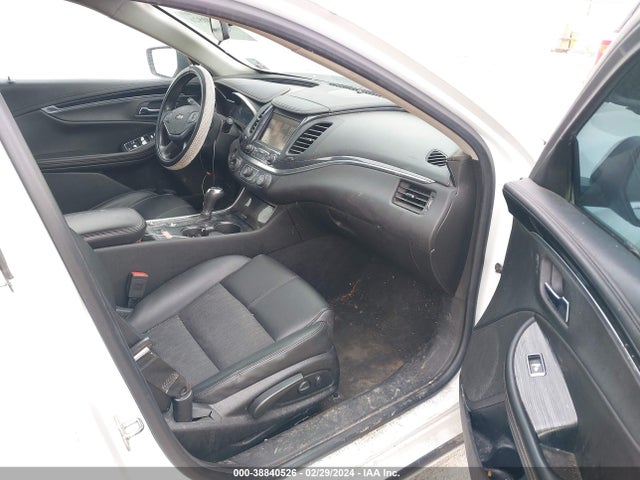 Chevrolet IMPALA 1LT 2018 2G1105SA6J9153585 Image 5