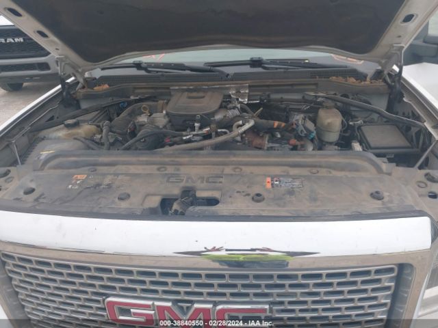 1GT12UE81GF186546 GMC Sierra 2500hd Denali