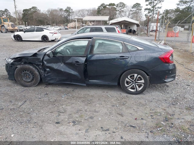 Honda Civic Lx 2018 2HGFC2F51JH548717 Image 14