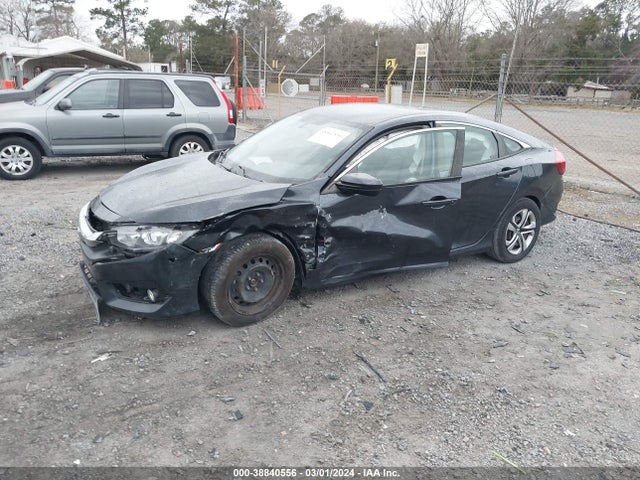 Honda Civic Lx 2018 2HGFC2F51JH548717 Image 2