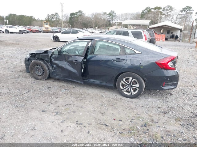 Honda Civic Lx 2018 2HGFC2F51JH548717 Image 3