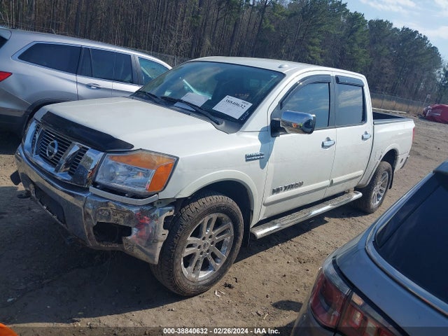 Nissan Titan Sl 2015 1N6BA0EC4FN504312 Image 2