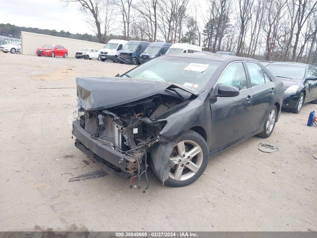 Toyota CAMRY SE 2014 4T1BF1FK7EU382500 Image 2