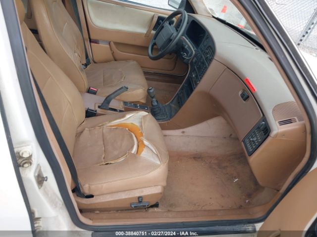 1990 SAAB 9000 YS3CL55L1L2004791 Photo 4