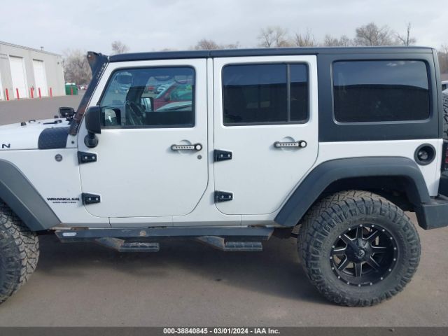 1C4BJWFG9EL310649 Jeep Wrangler Unlimited Rubicon