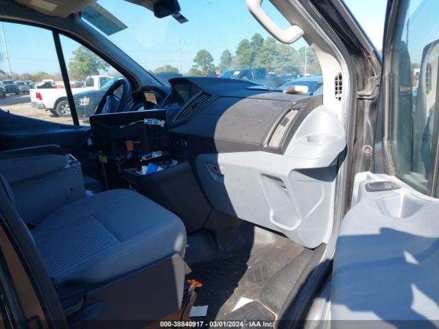 1FTYR1YG8JKA91864 Ford Transit-250