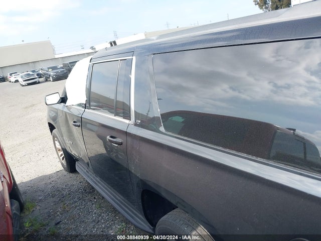 Chevrolet Suburban Lt 2018 1GNSCHKC3JR233543 Image 15