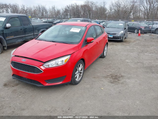 Ford FOCUS SE 2015 1FADP3K20FL350612 Image 2