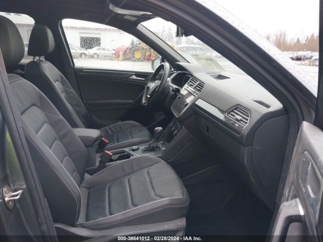 3VV4B7AX6MM116985 Volkswagen Tiguan 2.0t Sel Premium R-line