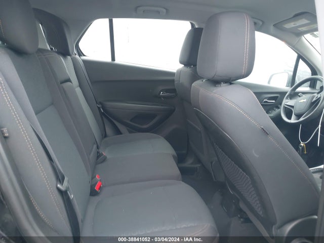 Chevrolet TRAX LS 2019 3GNCJKSBXKL154538 Image 8