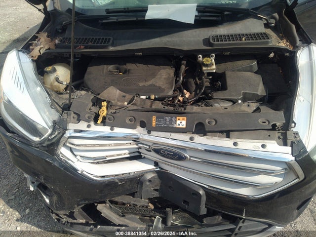 1FMCU9GD4JUA65423 Ford ESCAPE SE