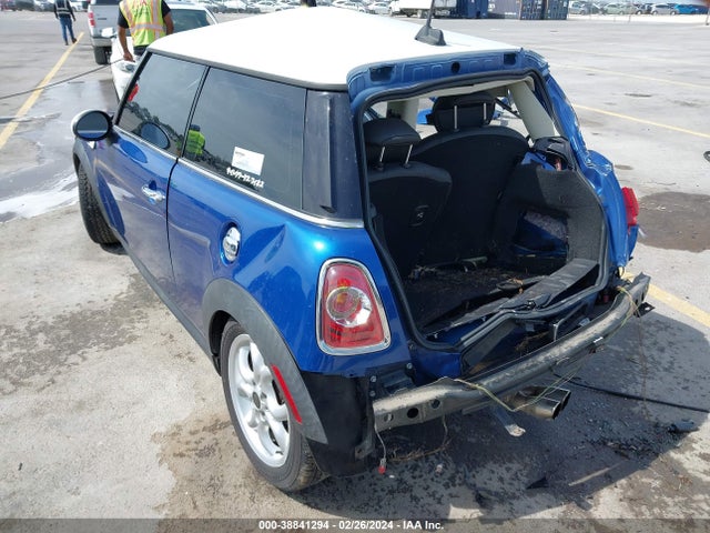 2013 MINI HARDTOP WMWSV3C51DT390918 Photo 2