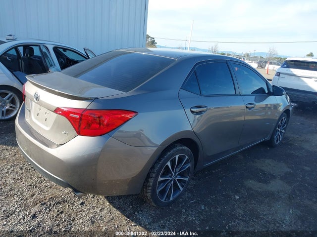 Toyota COROLLA SE 2019 2T1BURHE8KC163568 Image 4